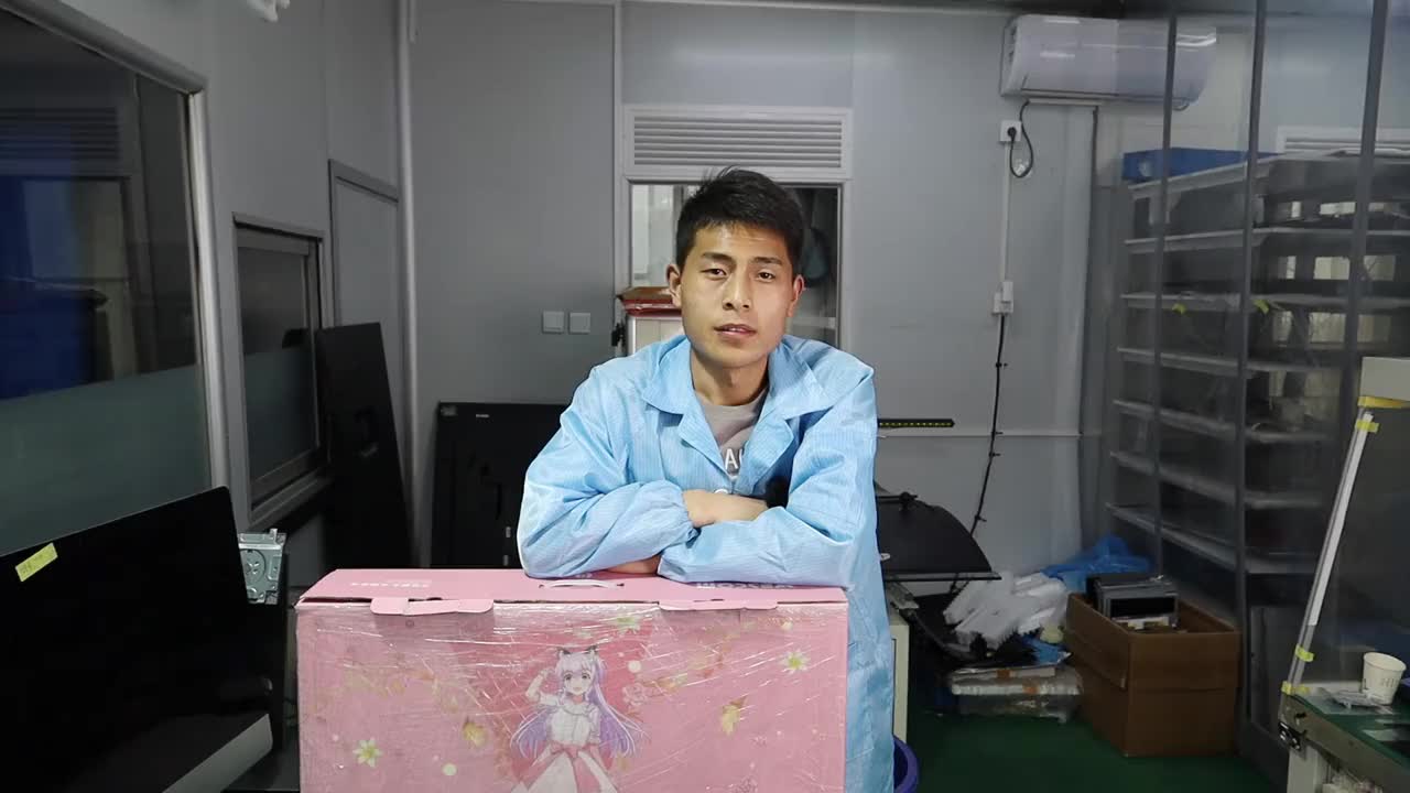 女粉絲寄修小粉色液晶顯示器開箱后震驚了！哈哈哈哈！