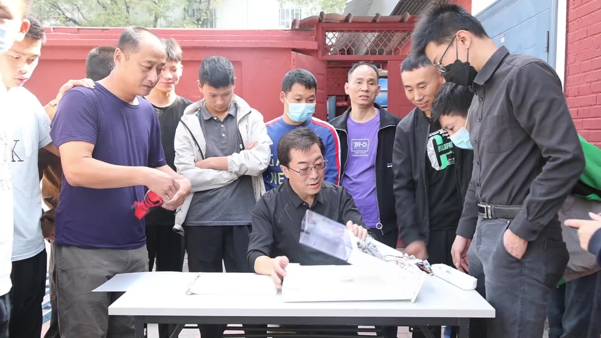 硬核拆解某國產近千元蒸鍋，工作原理講解，這做工值嗎？（上）