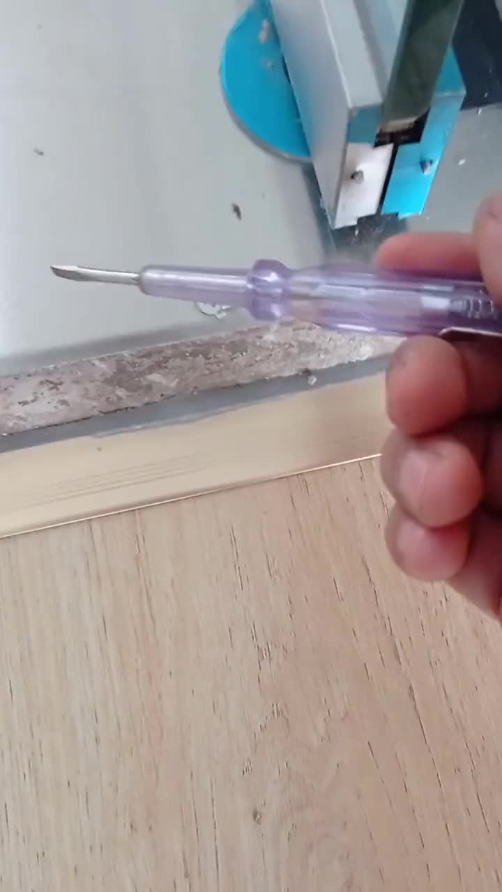 家里摸鐵的地方電打手，找到了原因。我和水電師傅找了兩個(gè)多小時(shí)，慚愧慚愧！#硬聲創(chuàng)作季 