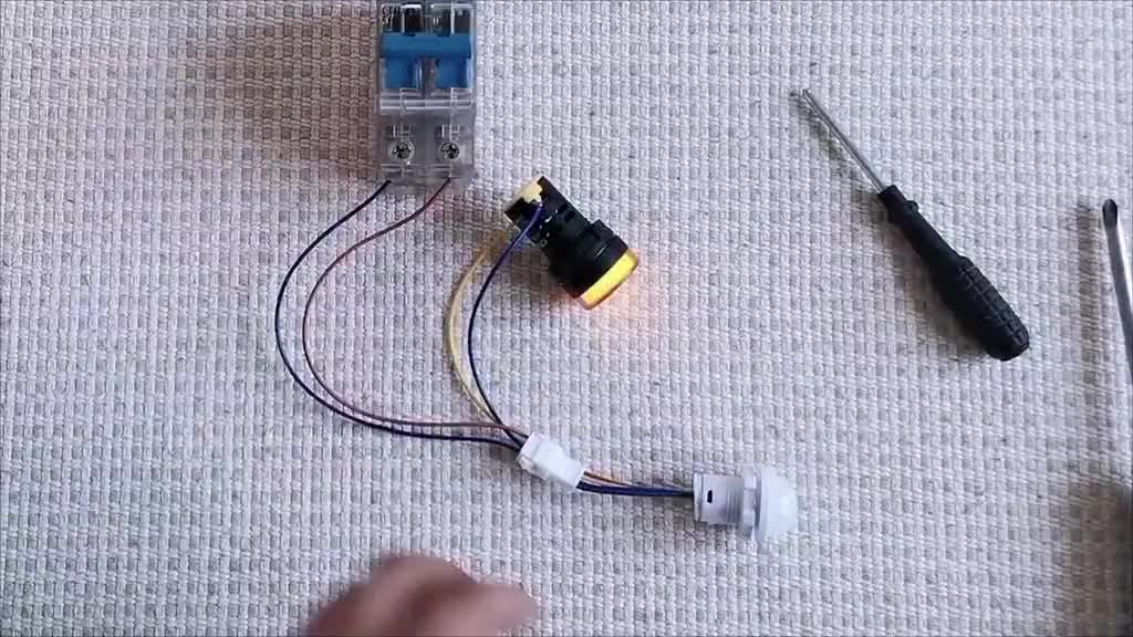 感應開關頭安裝接線方法#零基礎學電工 #感應開關 #電工知識#硬聲創作季 