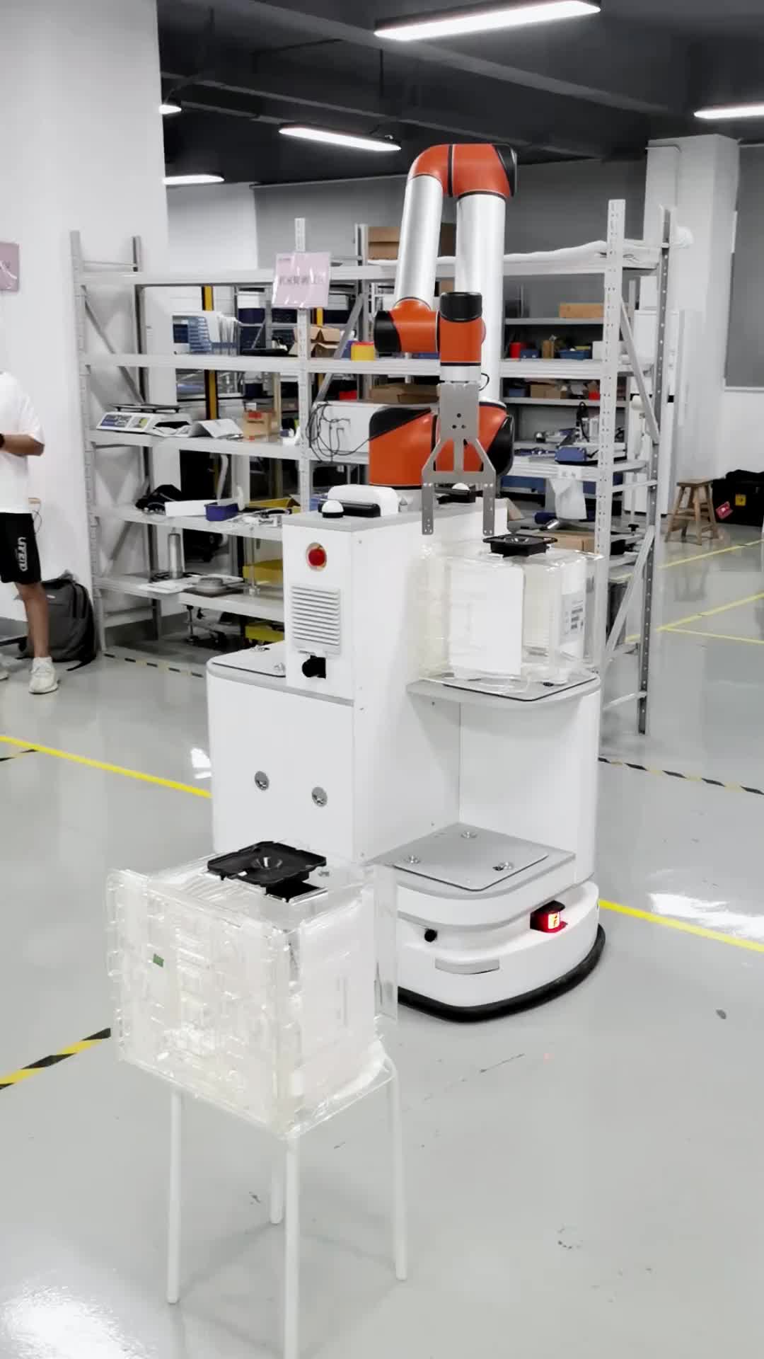 泰科智能复合机器人应用在半导体晶圆厂#六轴协作机器人 #工业机器人 #关节模组 #半导体 