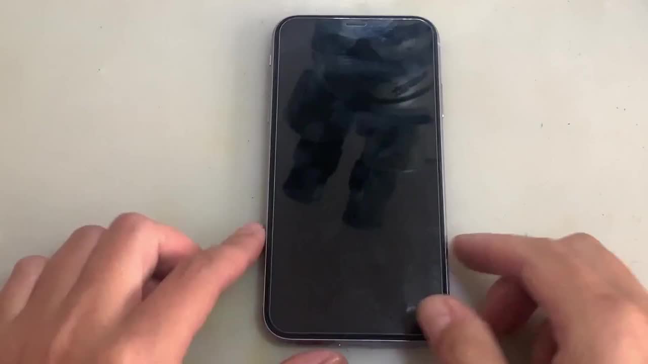 IPhone 11掉进海里，面容失效，重启不开机，苹果真的防水吗？#硬声创作季 