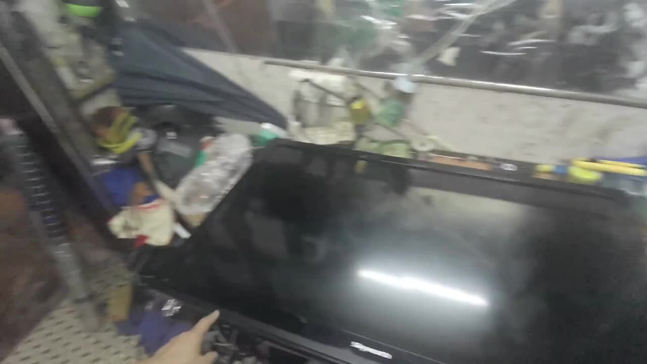創維液晶電視機指示燈不亮，電源板這個零件打火引起的，換掉即好#硬聲創作季 