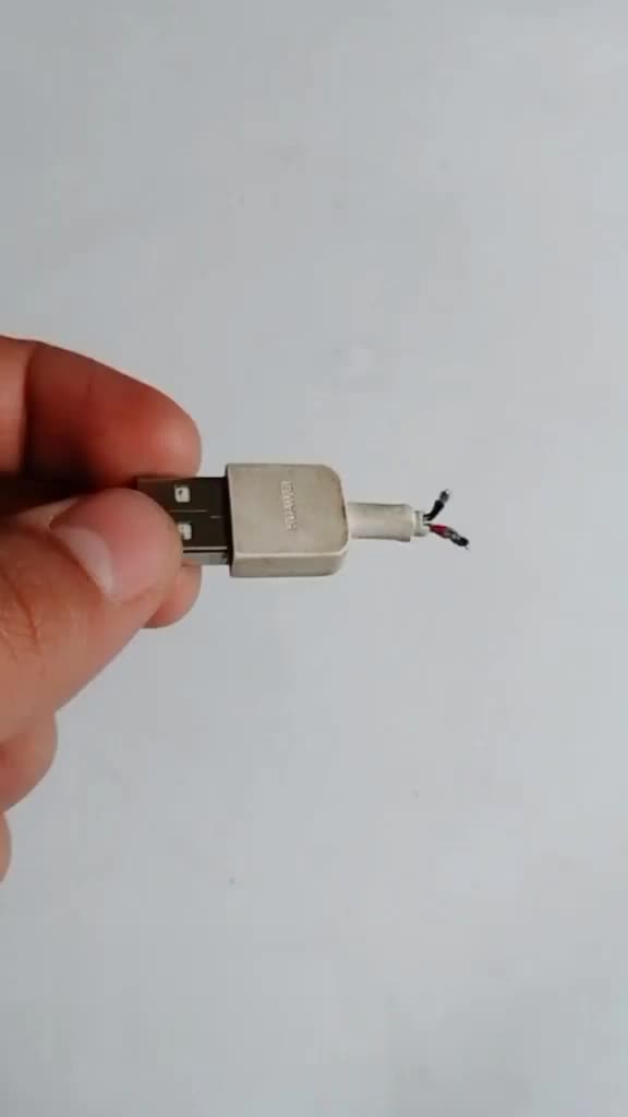 廢舊USB插頭制作神奇感應電筆#電子 