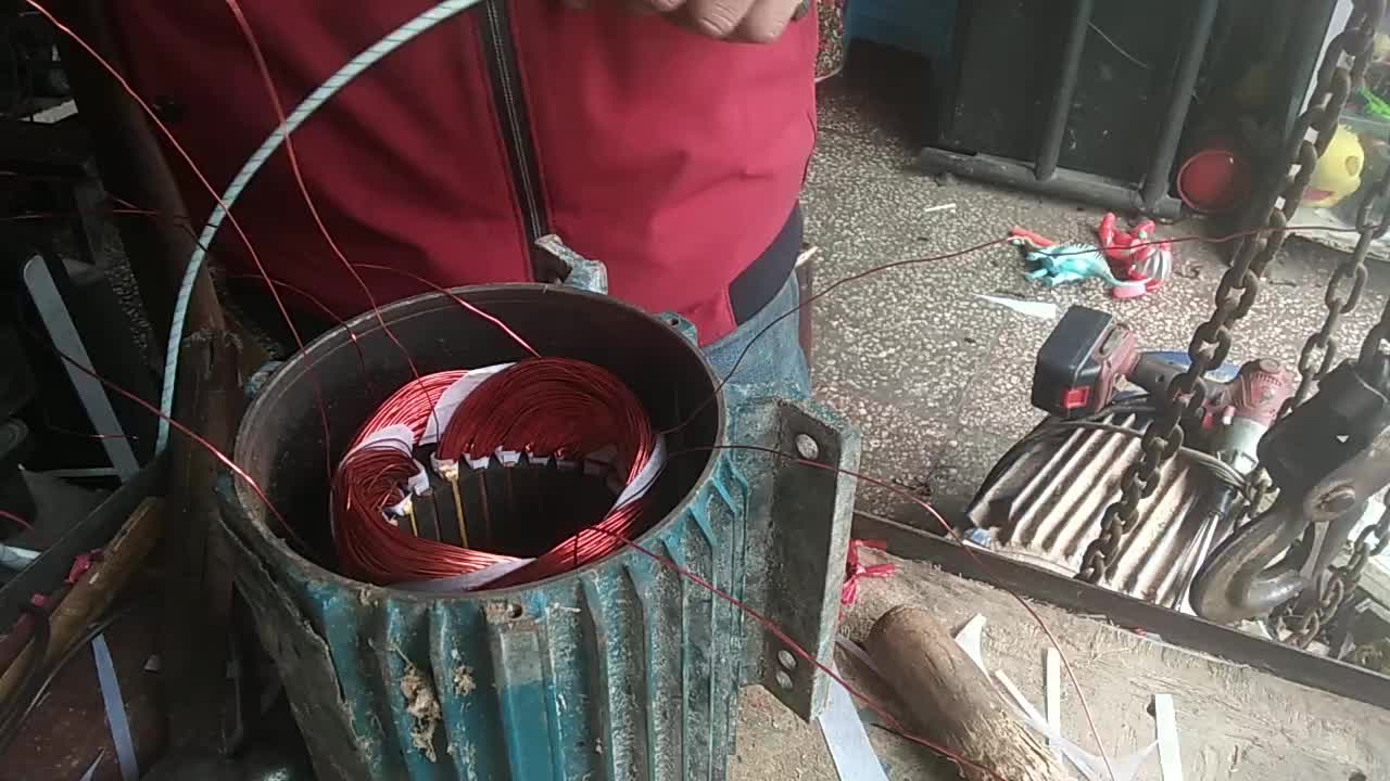 單相電機接線，大多數接線都是頭接頭尾接尾，我這不是這樣接的，這是不是接錯了，老鐵們指點一下。 #硬聲創作季 