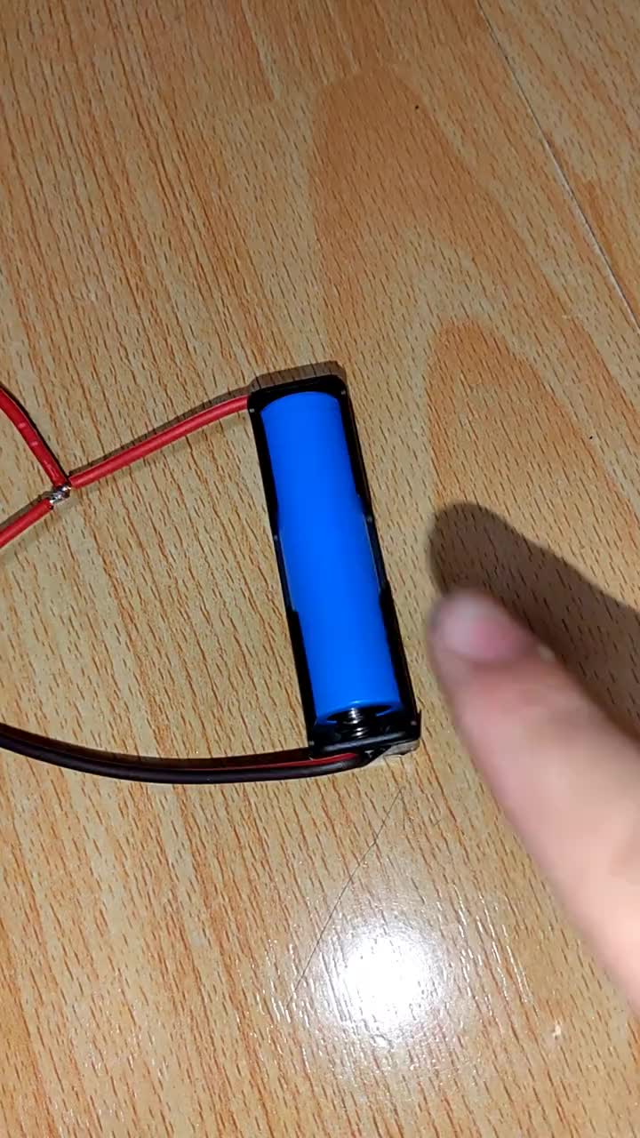 #電子技術 #遙控點炮神器 #押韻 當理工男開始用押韻方式介紹自己的電路制作……#硬聲創作季 