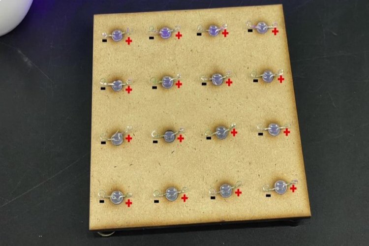 使用 Arduino Nano 构建 4x4x4 LED 立方体