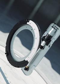 兆威智能電視旋轉屏驅動系統——追劇神器，橫看豎看，隨心旋轉，姿勢到位，滿滿的體驗感！