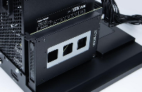 <b class='flag-5'>eGPU</b><b class='flag-5'>顯卡</b>塢與PCIe硬盤盒結合 超有趣的PCIe<b class='flag-5'>擴展</b>硬盤方式！