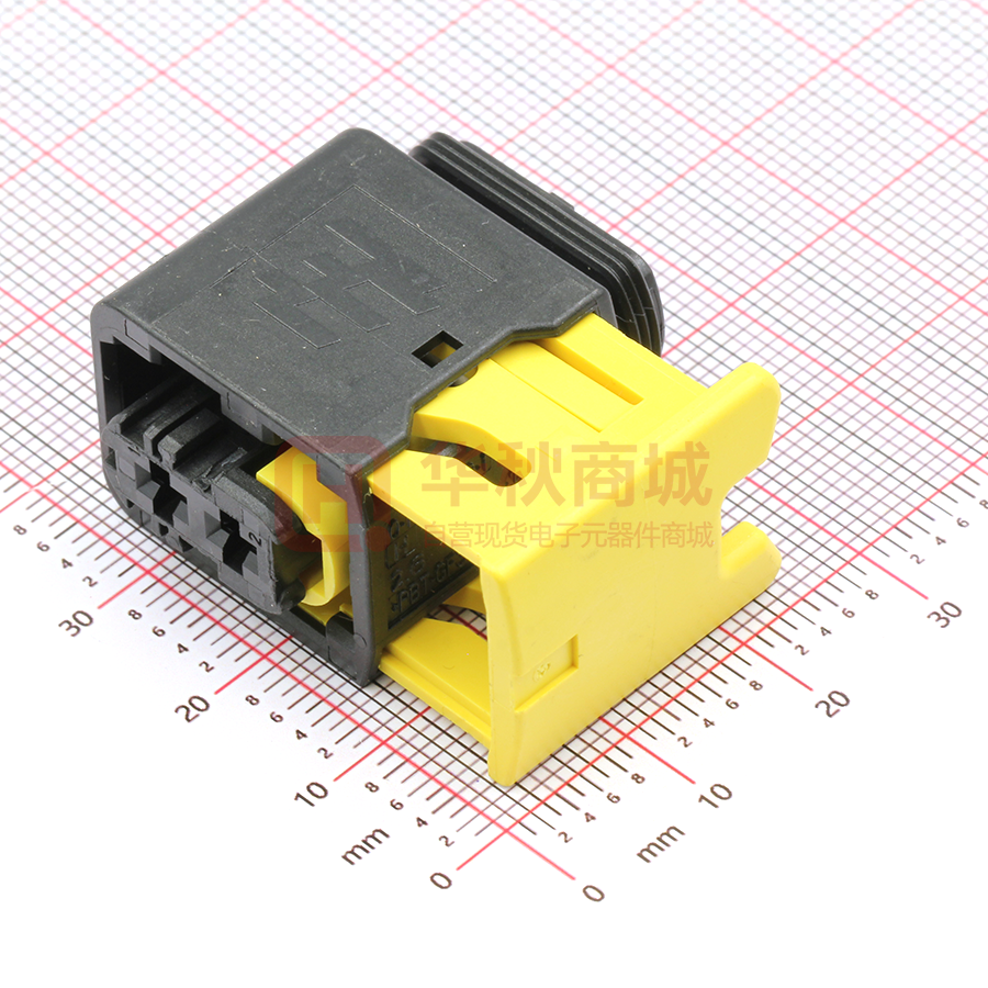 https://file1.elecfans.com/web3/M00/14/F1/wKgZO2gCGXWAJk_-AA-dTwwIYfk544.png?_t=1661392603