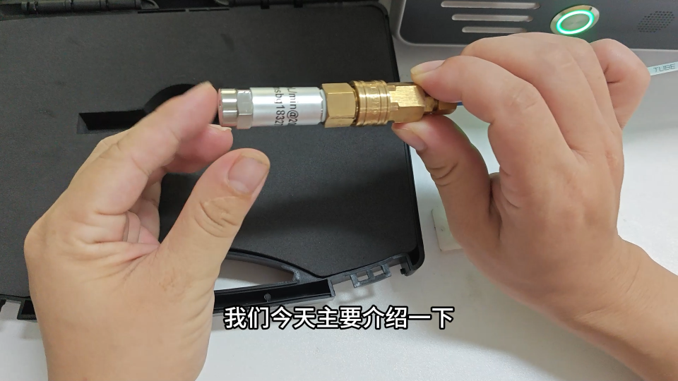 連拓精密氣密性檢測儀精度驗證-標準漏孔使用方法#氣密性檢測儀
#標準漏孔
#氣密性檢測儀
 