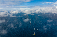 風(fēng)電“上山下海”｜揭秘<b class='flag-5'>海上風(fēng)</b>機(jī)電流傳感器的極端環(huán)境生存法則