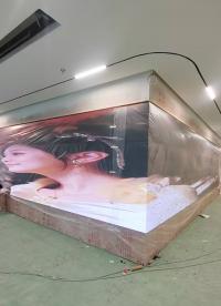 展廳直角LED顯示屏高端大氣上檔次，顯示效果就是好