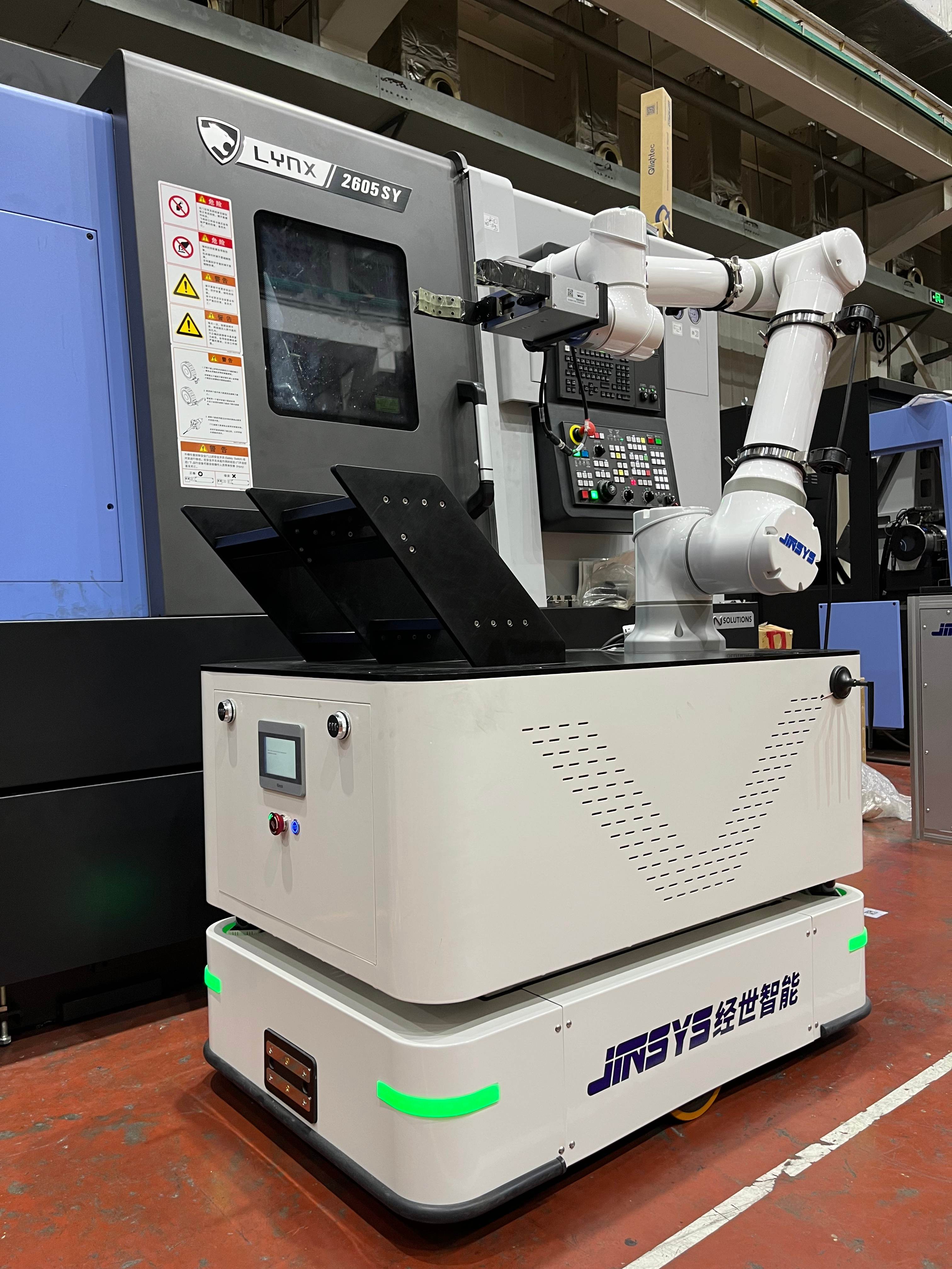 經(jīng)世智能CNC上下料復(fù)合機(jī)器人#CNC  #機(jī)器人 #機(jī)床 #人工智能 