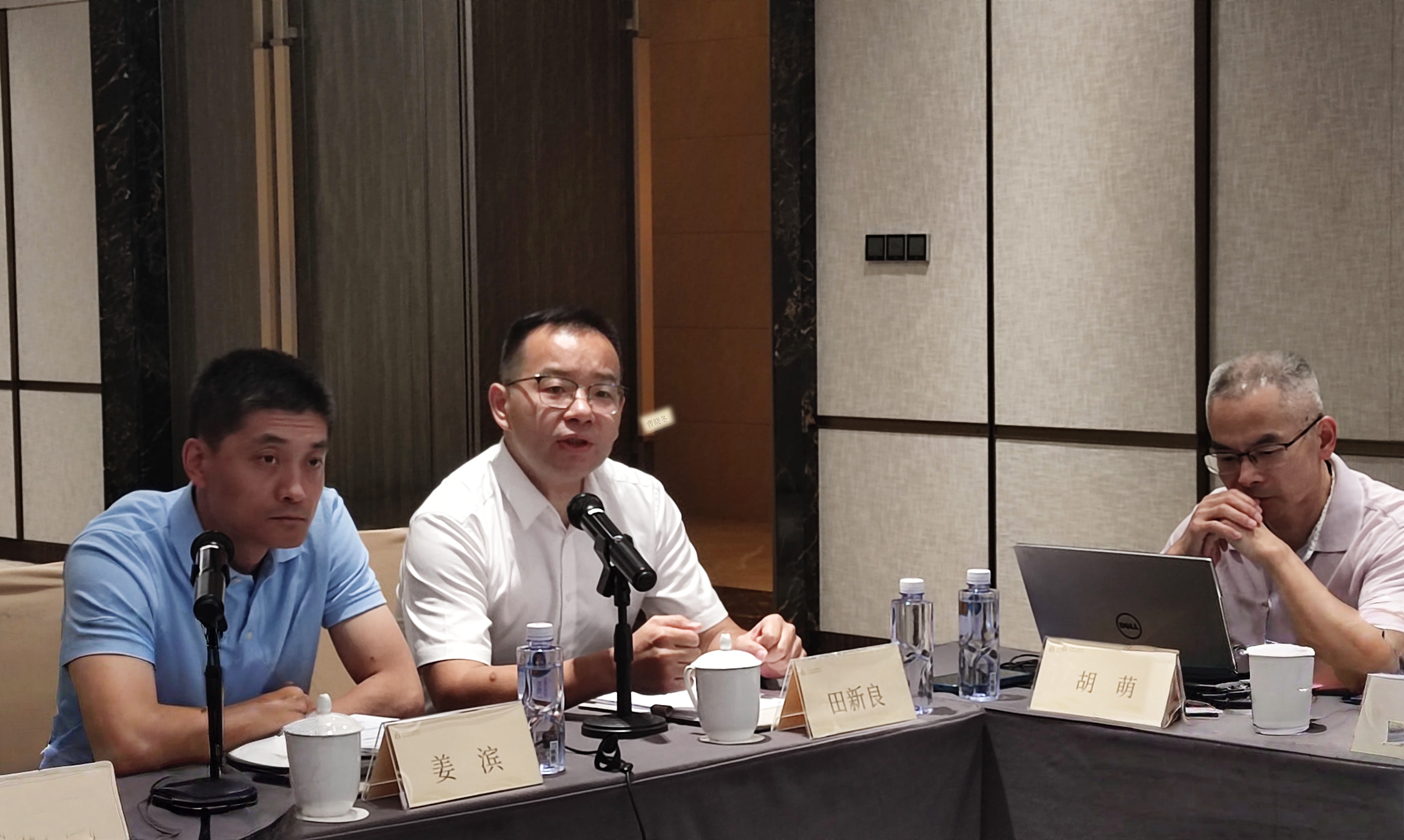 2017中国十大地产年度CEO威信宣告  恒大总裁夏海钧拔头筹