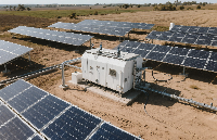 大功率光伏<b class='flag-5'>逆變器</b>電流監(jiān)測：芯森電子CS1V傳感器的精度與穩(wěn)定性解析