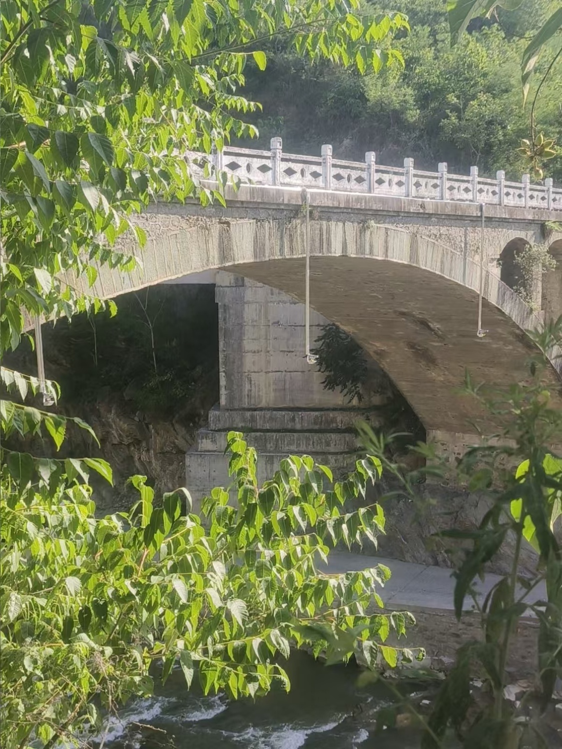 陣列式雷達流量監(jiān)測.jpg