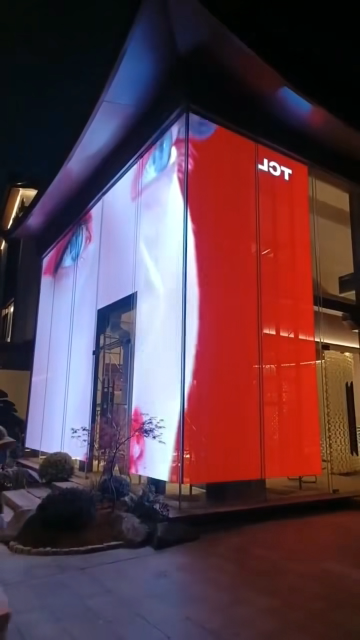 當(dāng)科技邂逅藝術(shù)，門扉即舞臺(tái)，LED全息感應(yīng)門指尖輕觸，光影隨行# LED全息屏# 國鑫光電