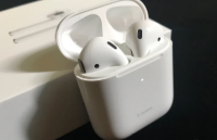 <b class='flag-5'>airpods</b>標(biāo)準(zhǔn)充電盒和無線有什么不同