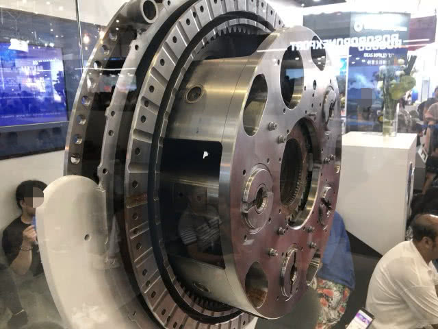 航空發(fā)動機附件齒輪箱