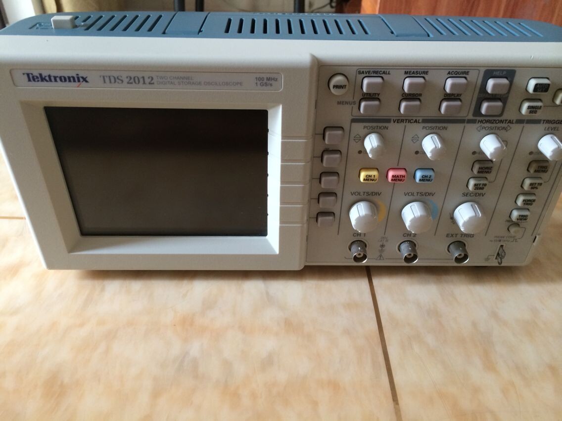 <b class='flag-5'>泰</b><b class='flag-5'>克</b><b class='flag-5'>TDS2012C</b><b class='flag-5'>數(shù)字</b>存儲<b class='flag-5'>示波器</b>：基礎<b class='flag-5'>測試</b>的可靠選擇