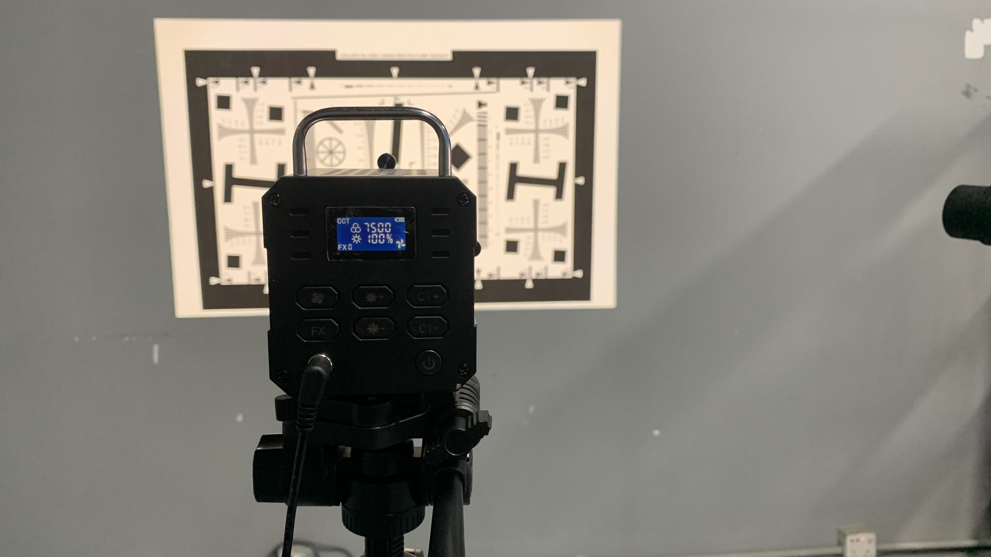 <b class='flag-5'>思</b><b class='flag-5'>奧</b><b class='flag-5'>特</b><b class='flag-5'>智能</b>發(fā)布：在自動(dòng)化設(shè)備，工業(yè)檢測(cè)中，如何選切光投射燈？