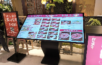 <b class='flag-5'>觸</b>拓科技 K <b class='flag-5'>型</b>坐式數(shù)字標牌：潮汕牛肉火鍋店的智能菜單新選擇