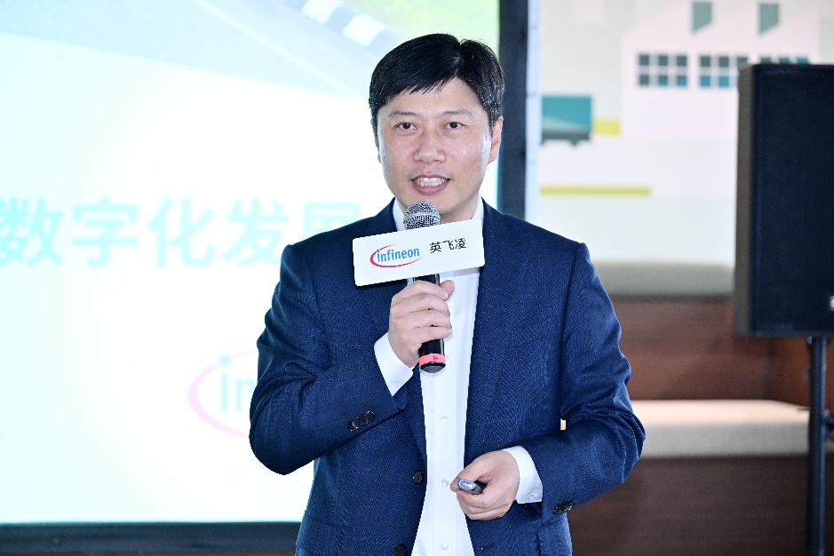 英飛凌<b class='flag-5'>車</b><b class='flag-5'>規(guī)</b><b class='flag-5'>級(jí)</b><b class='flag-5'>MCU</b>主動(dòng)求變、持續(xù)引領(lǐng)