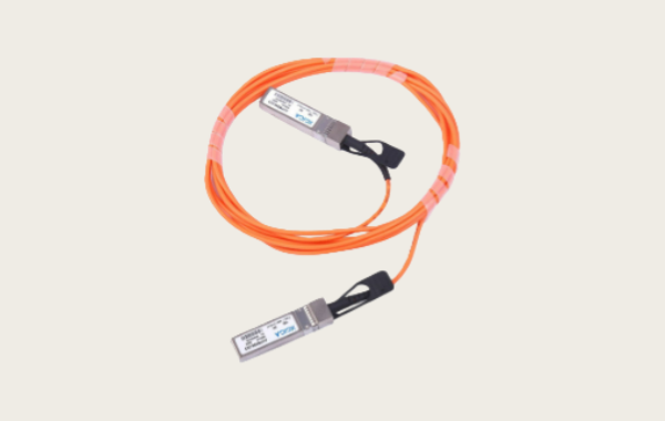 Amphenol ICC 商业级电缆在多场景互连系统中的应用与选型思路解析