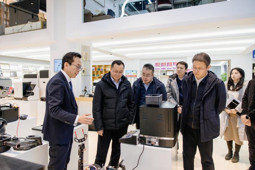 北京市发改委党组成员、副主任李晓涛一行赴昱栎技术公司调研