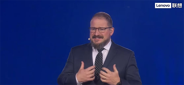 高通CEO安蒙：智能可穿戴设备市场潜力达数十亿台，联想成核心伙伴