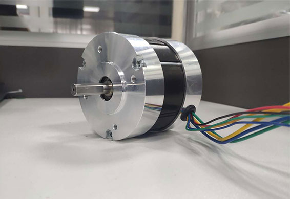 機(jī)高壓直流并聯(lián)供電系統(tǒng)