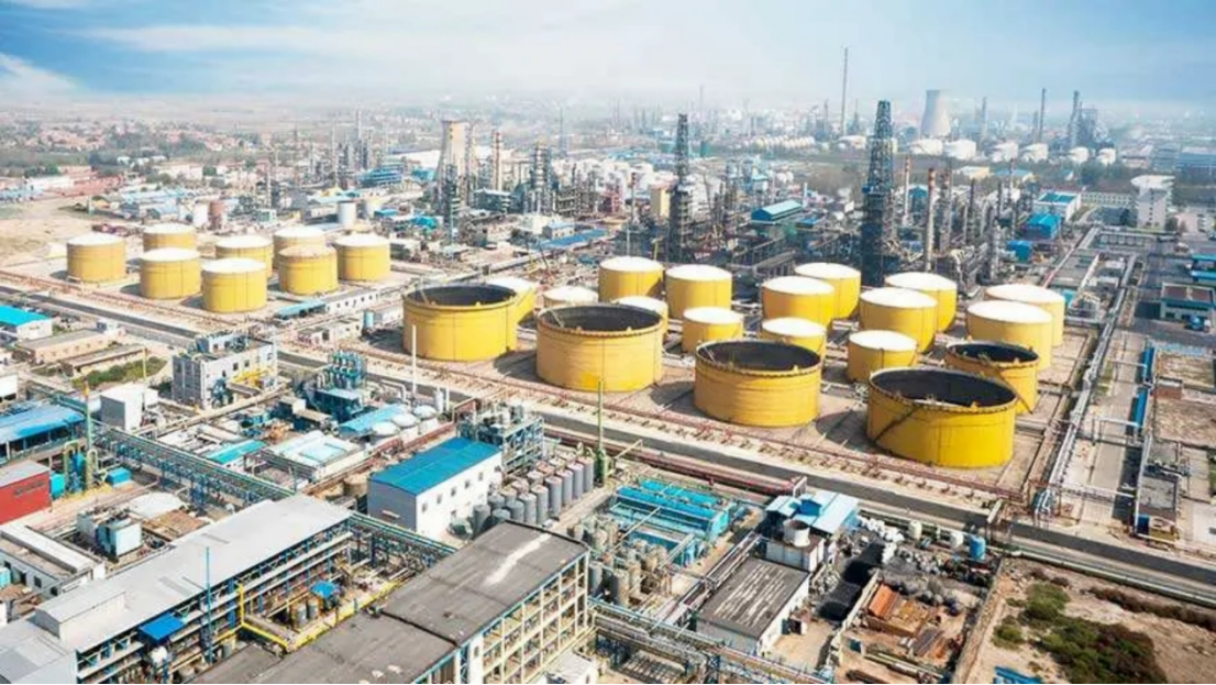 石油化工行业以太网协议转换网关应用：疆鸿智能ETHERNET/IP 转 ETHERCAT 集成实践