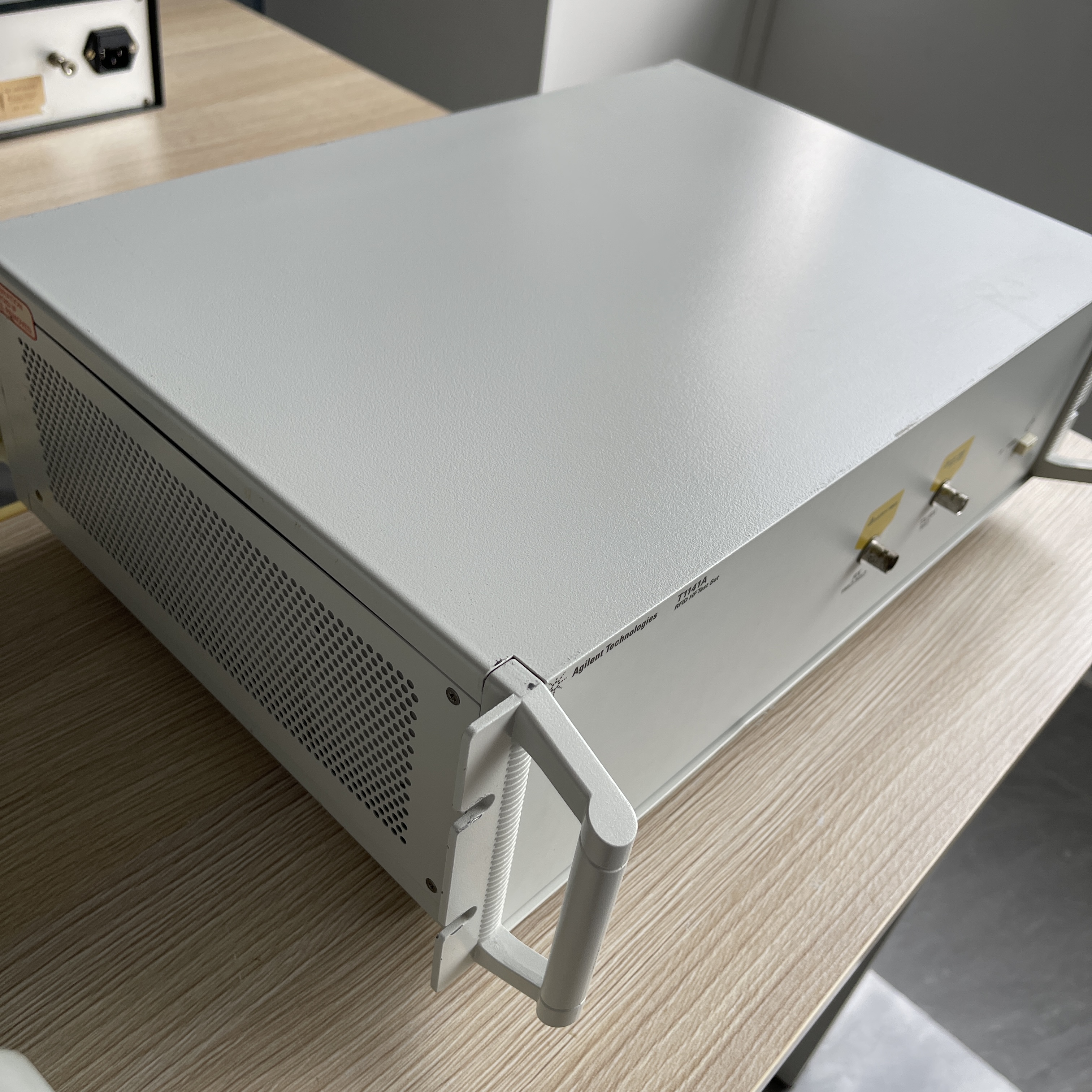 T1141A：HF RFID/NFC技术的标准化测试引擎