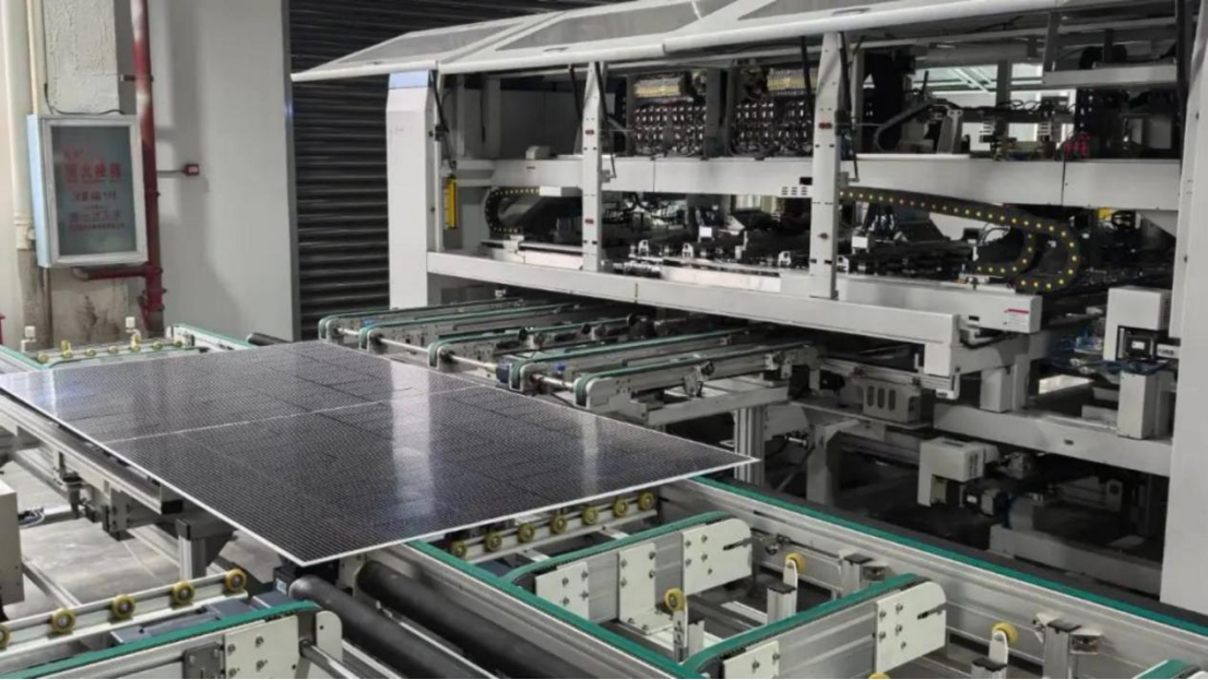 疆鴻智能網(wǎng)關(guān)在新能源智能制造中的關(guān)鍵作用：<b class='flag-5'>DEVICENET</b><b class='flag-5'>轉(zhuǎn)</b><b class='flag-5'>ETHERCAT</b>的應(yīng)用<b class='flag-5'>實(shí)踐</b>