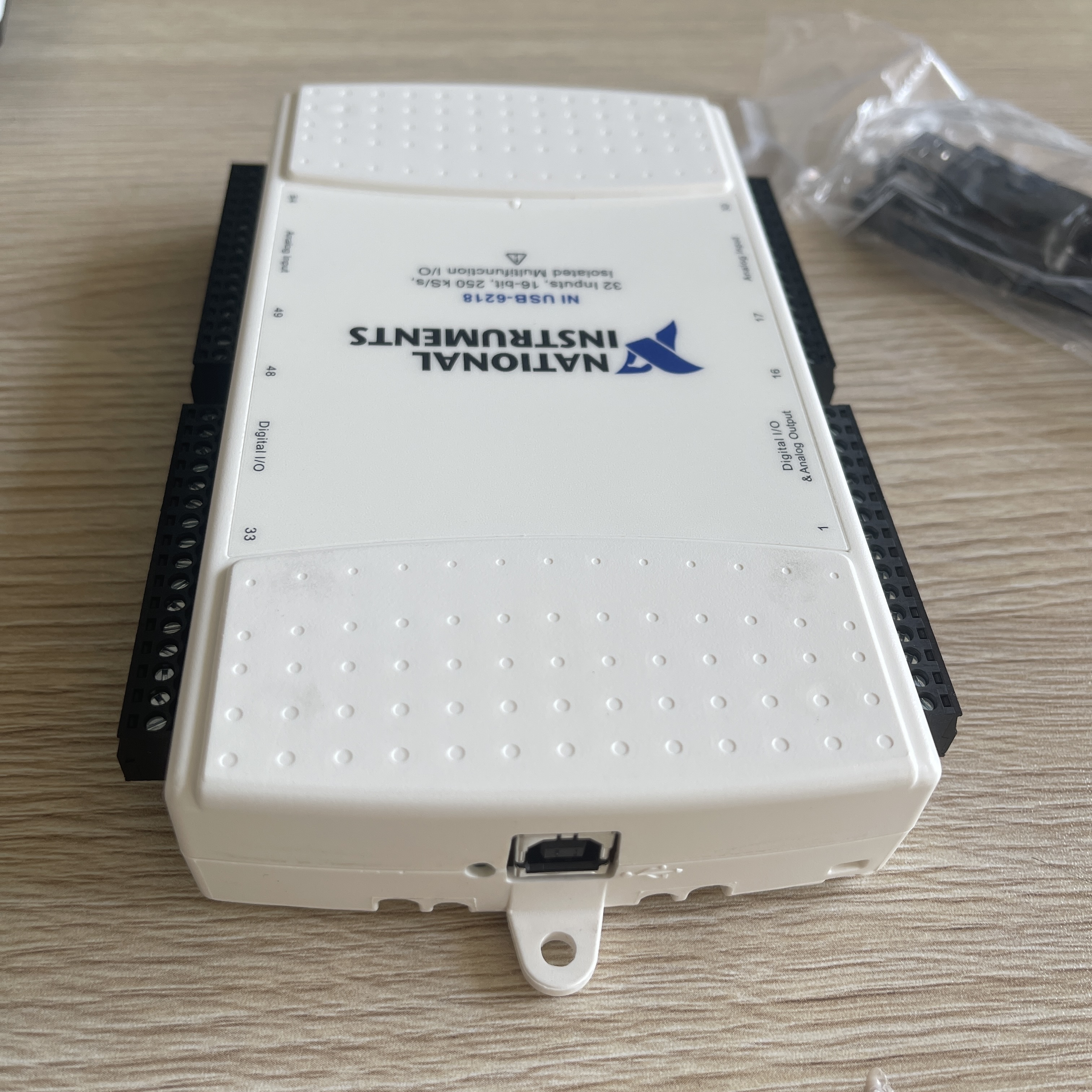 USB-6218：<b class='flag-5'>多功能</b>與便捷<b class='flag-5'>性</b>的<b class='flag-5'>結(jié)合</b>