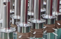 臺面式超聲切割設備：為<b class='flag-5'>創(chuàng)</b><b class='flag-5'>客</b>與精密制造帶來的新選項