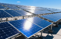 光伏<b class='flag-5'>出口</b><b class='flag-5'>退稅</b><b class='flag-5'>取消</b>倒逼技術(shù)突圍：電流傳感器如何賦能逆變器效率與成本優(yōu)化？