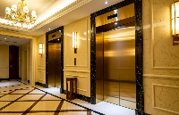 集成三相霍爾電流傳感器在<b class='flag-5'>電梯</b>曳引機變頻驅動系統(tǒng)中的應用與優(yōu)勢