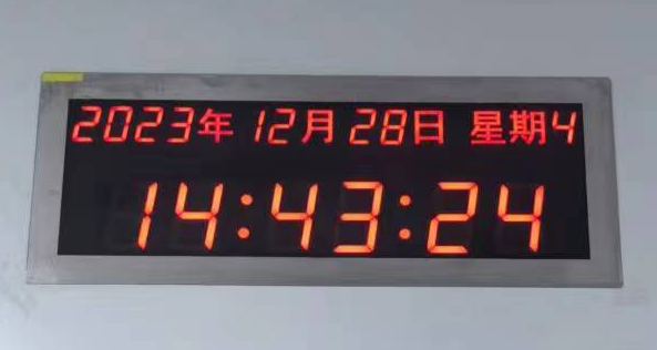 從零開始做嵌入式數字時鐘，我<b class='flag-5'>踩</b>過的三個大坑