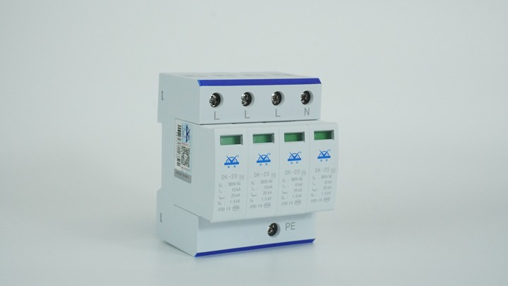 浪涌保护器(SPD)选型指南:I级试验参数指标与行业部署方案