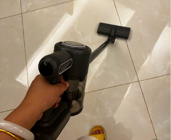 吸尘器