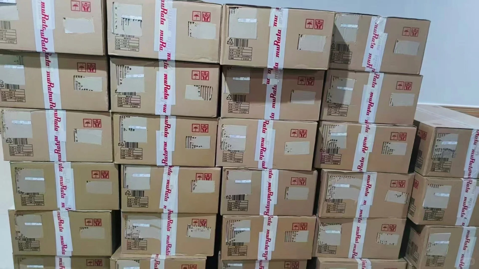 <b class='flag-5'>村</b><b class='flag-5'>田</b>贴片电容 GRM31CR61C226ME15L 深度解析：从型号编码<b class='flag-5'>到</b>工程应用