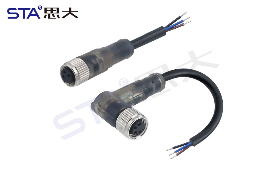 连接器