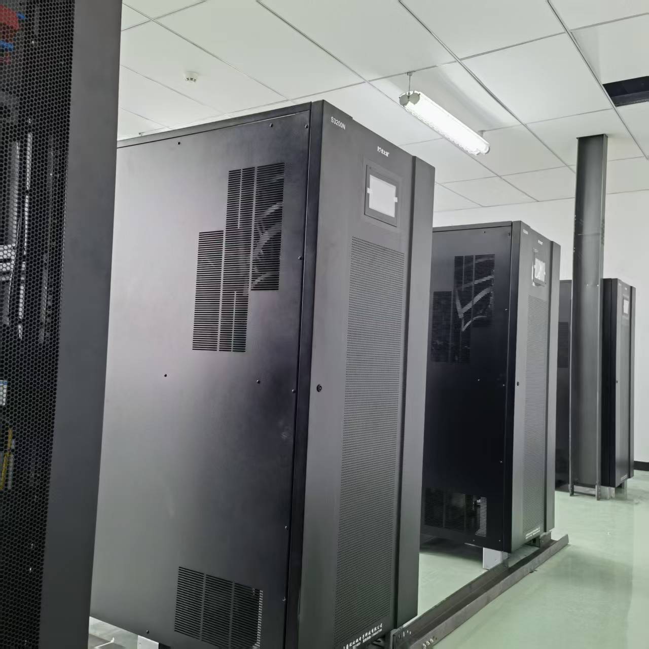 工业用电源