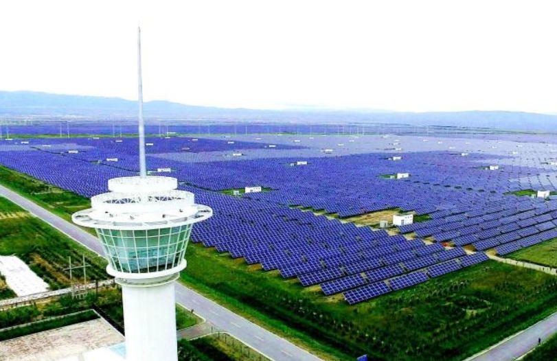 捷米特无线网桥实现光伏箱变 PLC 串口远程数据稳定回传