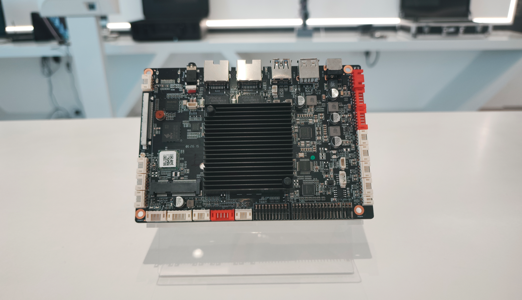 拆解视美泰 AIoT-3576EV：面向交互大屏的 RK3576 硬件方案