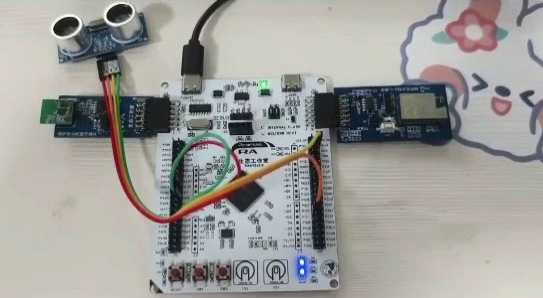 【瑞萨BLE/WI-FI模块测评】超声波双通路（一）——板子怎么插、超声波怎么测